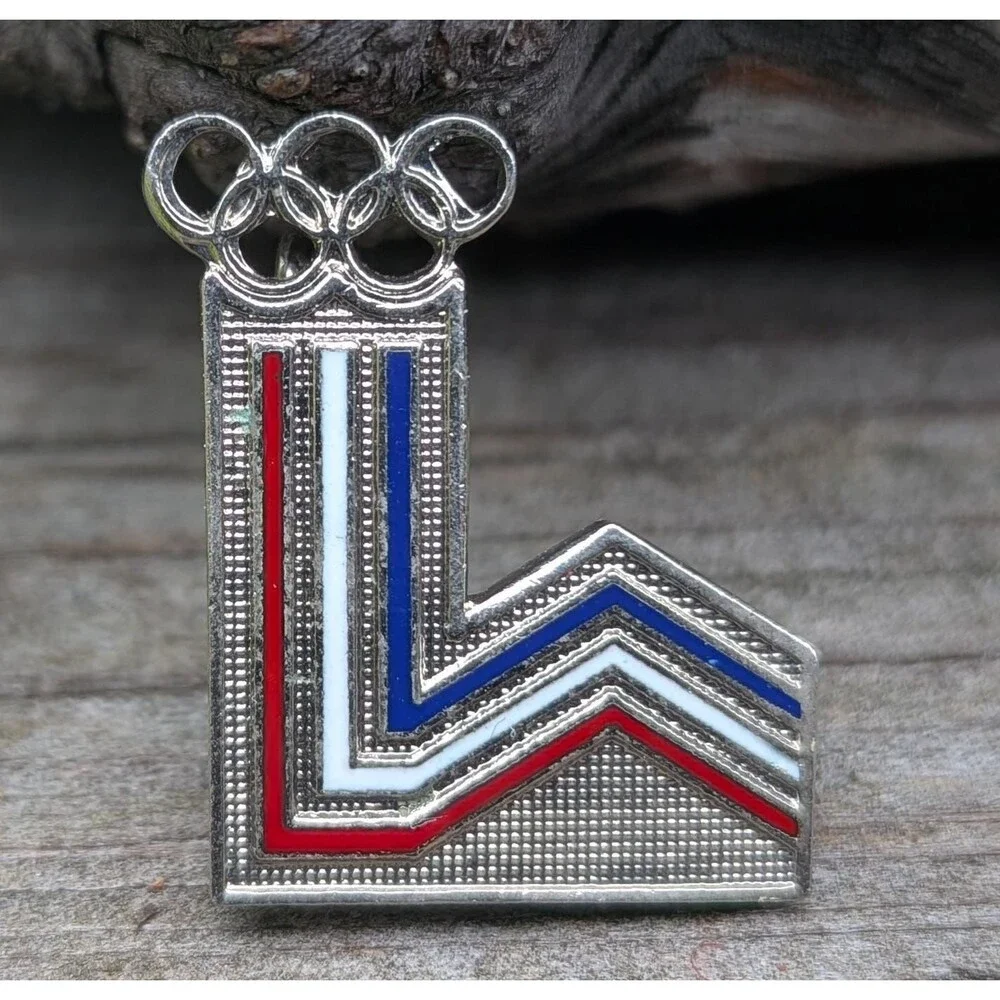 1980 Lake Placid Winter Olympics Souvenir Trading Pin